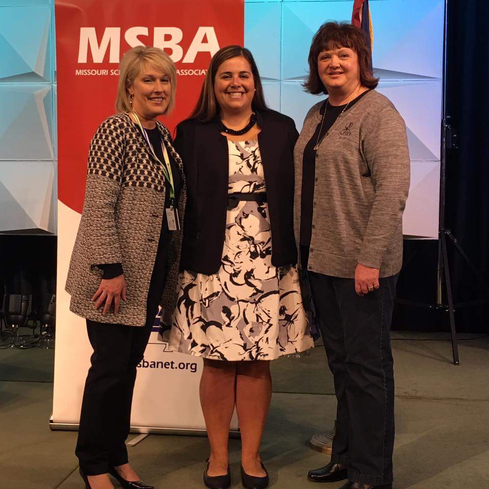 Miss_D_Valenti's tweet photo. Honored to spend my morning with other throwers of starfish. #2016MSBA #areyouathrowerofstarfish https://t.co/Cfh9vTMfju