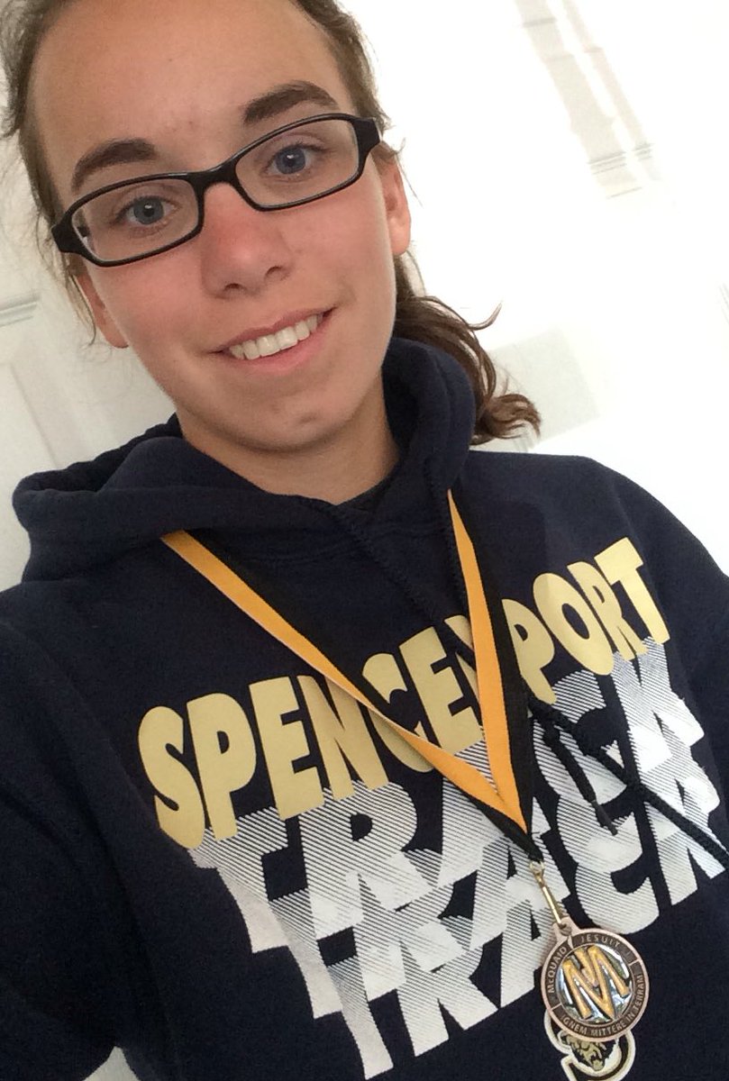 Ranger_Track's tweet photo. Sarah Rappleye medals at McQuaid placing in top 50 with a 19:57 https://t.co/YUhUBffcn9