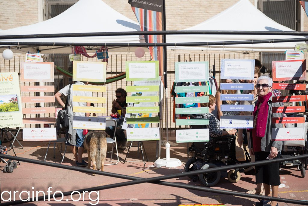 La Feria del #Mercado #Social en el corazón de la #economíasolidaria: arainfo.org/?p=110228 <a href="/MESCoopAragon/">Mercado Social Aragón</a> #EnseñaElCorazón #ESyS