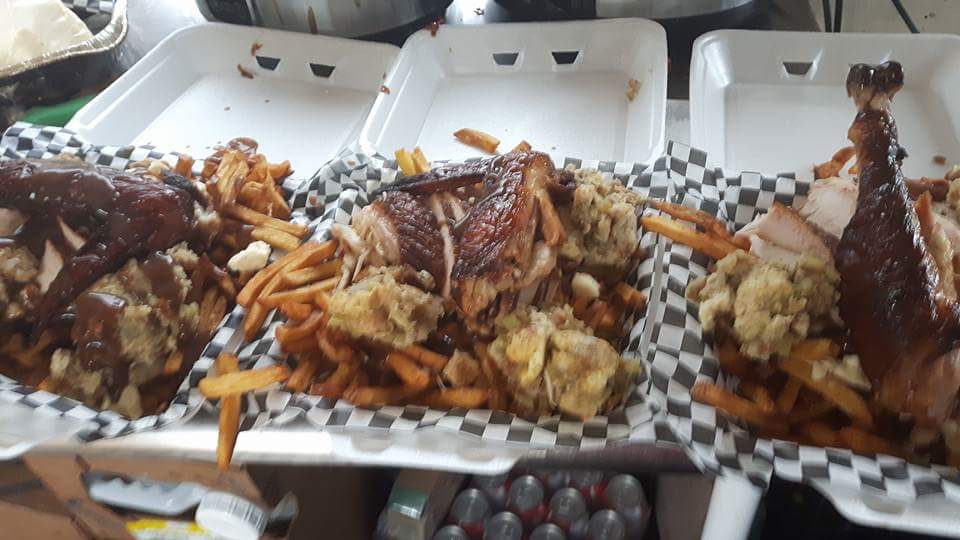 #Thanksgiving #Dinnner #Poutine #MyHaliburtonHighlands #ComeWander #BestBBQ #TruckThatsDelicious