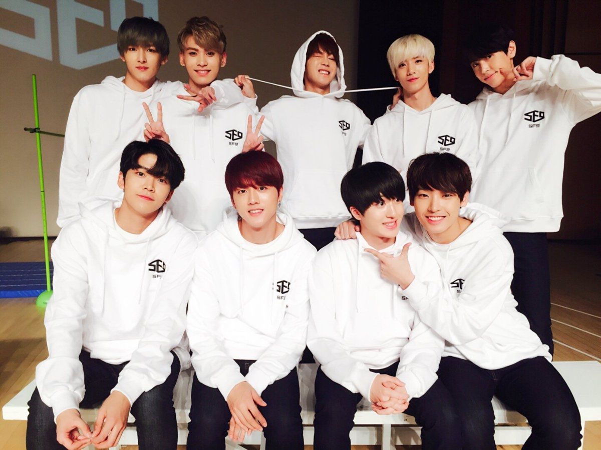 k_xanudas's tweet photo. Queria agradecer a todos que nos ajudaram com a tag. ♥
PENTAGON AND SF9 FIGHTING! #PentagonAndSF9AreComing https://t.co/4GZsJr4oAC