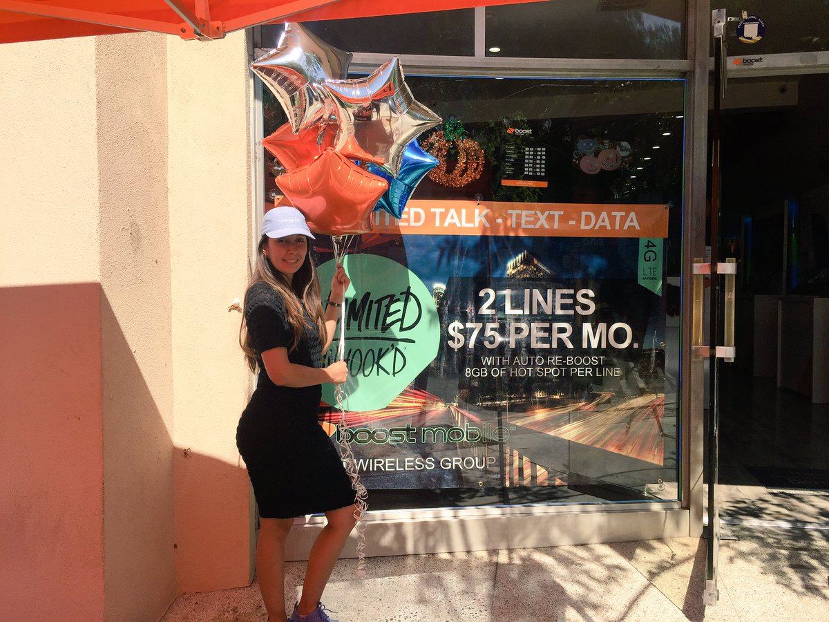 Getting ready for todays event #whereyouatweekend #elmonte <a href="/jetwirelessgrp/">Jet Wireless Group</a>🎈