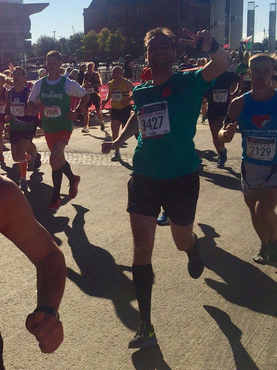 van_man_dan's tweet photo. Go, go Danny O!!! @DanOwen11 #CardiffHalfMarathon #RunTheDiff Well done mate!! 🍻🍷🏃🏻💨👍 https://t.co/TKTDgXPsbE