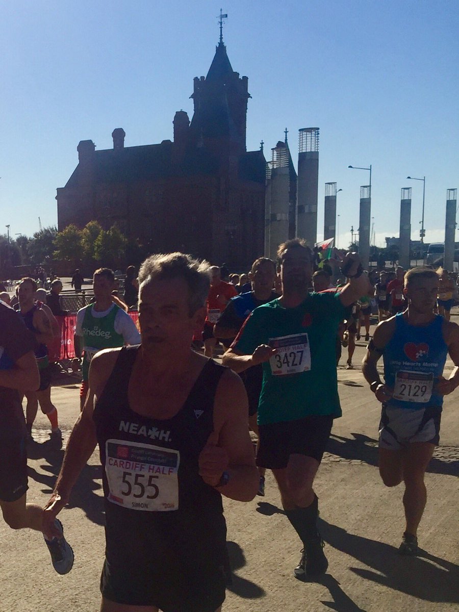 van_man_dan's tweet photo. Go, go Danny O!!! @DanOwen11 #CardiffHalfMarathon #RunTheDiff Well done mate!! 🍻🍷🏃🏻💨👍 https://t.co/TKTDgXPsbE