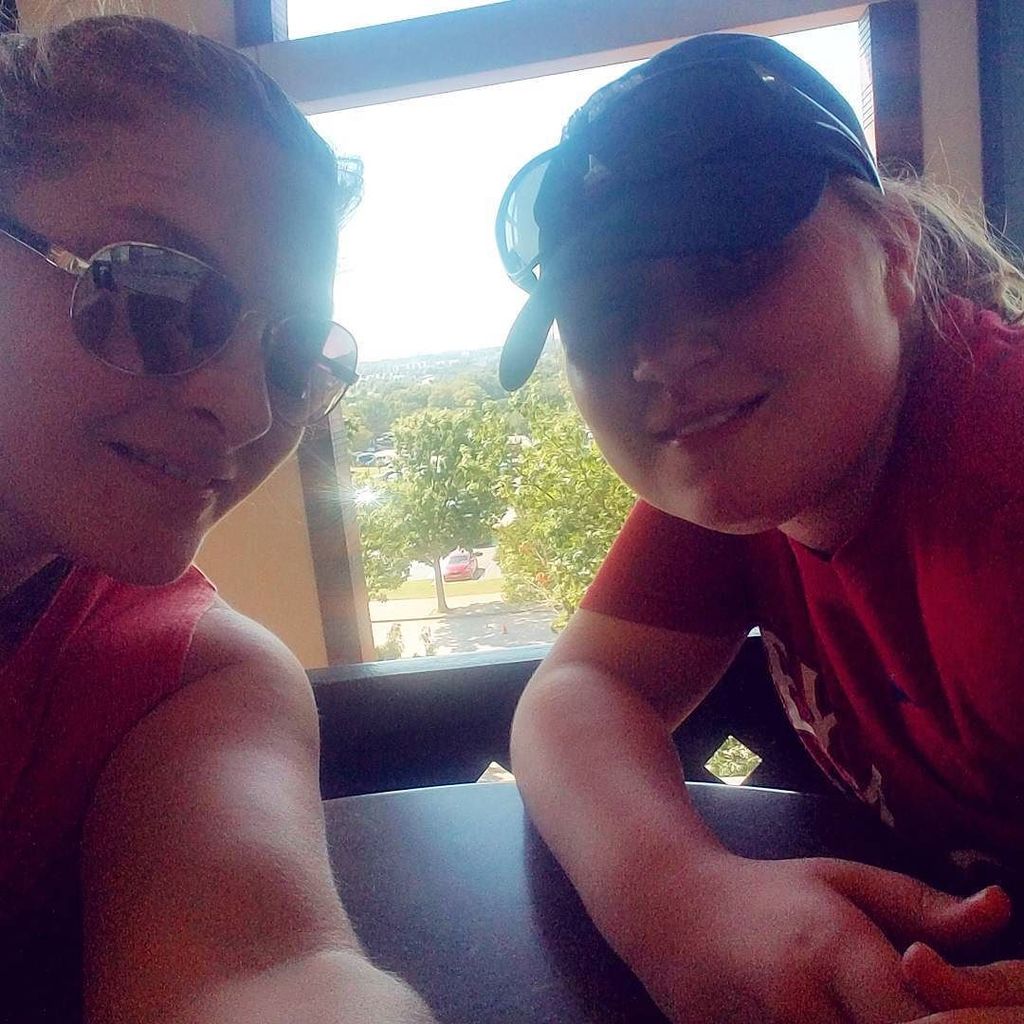 angiebangie1977's tweet photo. Miss K and me cooling down at the #rangergame. It's toasty today! #letsgorangers https://t.co/2v1IV52GpF https://t.co/LVAkRdavHJ