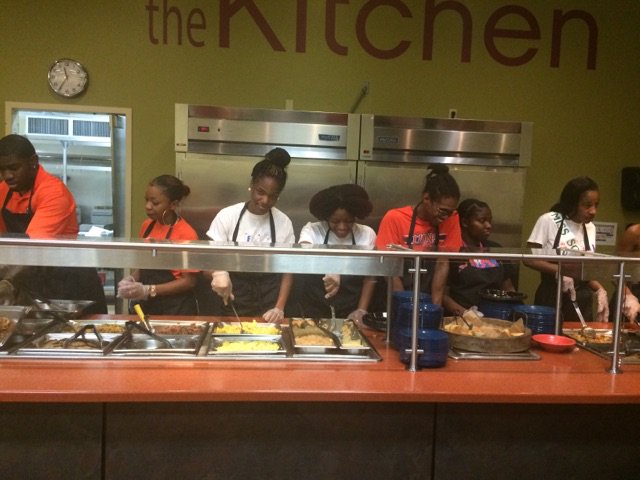 science_fmu's tweet photo. FMU Science Club serving with Bahamian Connection at Midnight Breakfast! https://t.co/MLLmMBKv53