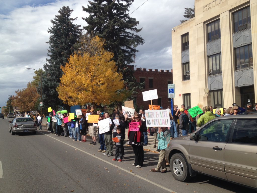GPANBzn's tweet photo. #NoDAPL rally in #Bozeman !!! https://t.co/FnEn4IBnEo