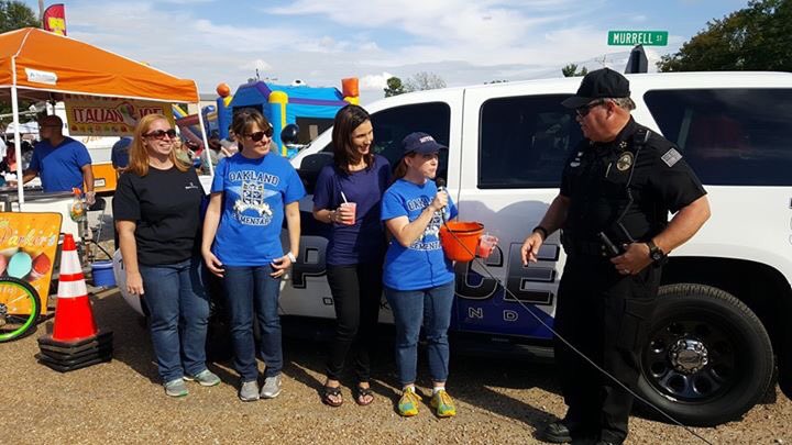 OESrockSTARS's tweet photo. @suptking Oakland Police Dept took donations at Oakland in Oct. for charity and donated $286 to OES PTO! Thank you OPD! #communityforkids https://t.co/jlLdvNtKa7