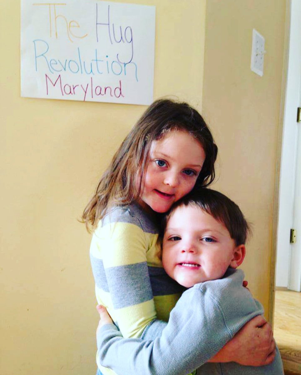 Allanalove20's tweet photo. The Hug Revolution has expanded to Maryland. Makes me smile inside and out seeing children share smiles. https://t.co/9SPBvjW0Kn