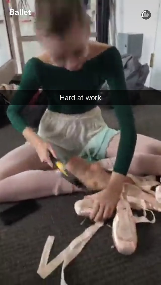 twerknballerina's tweet image. id like to take a moment and thank @Snapchat for this