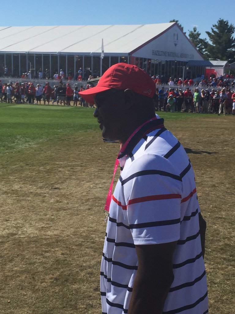 CarlsonDC's tweet image. Not too often in which Michael Jordan walks right in front of you. #RydersCup