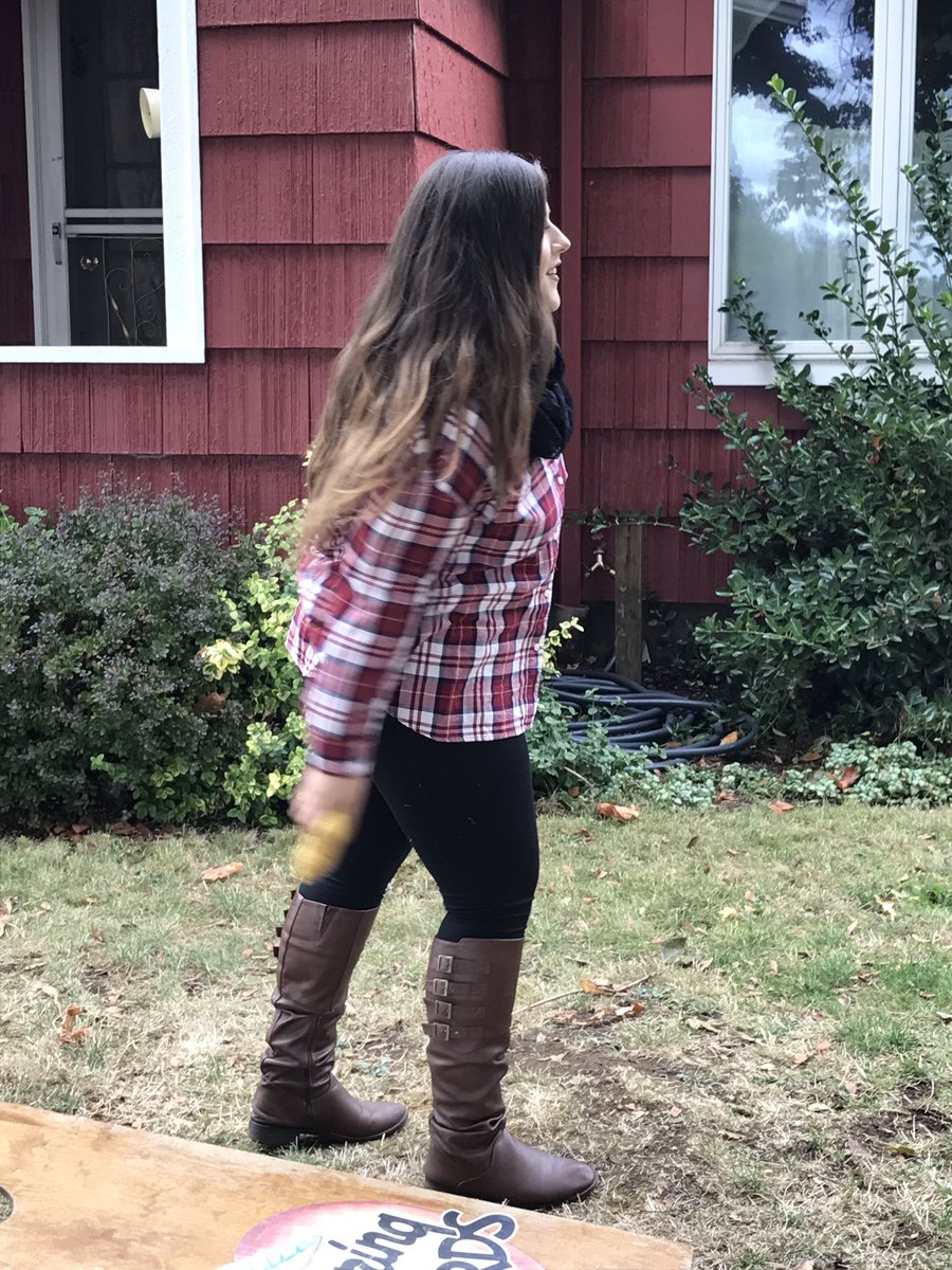 misshayleyjoy's tweet image. Corn hole 🌽 #thatform