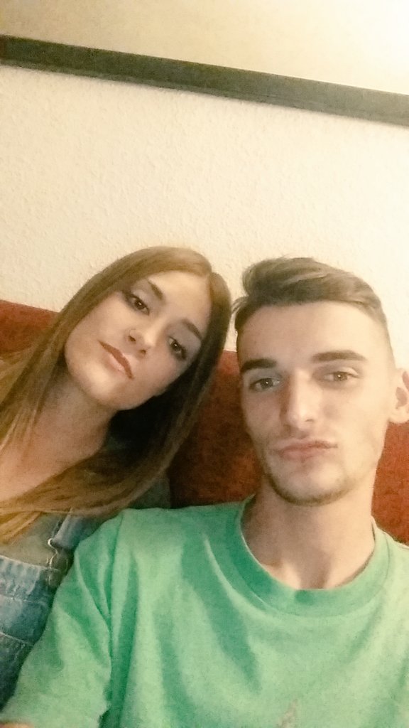 adri_dakoki's tweet photo. #anita #burlaos #findeduro https://t.co/uTQTVwa508