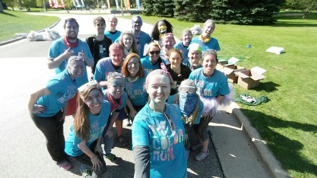 UWGB_ATEAM's tweet photo. The Ambassadors took on color zone 5 today and got a little messy #TheColorRun #happiest5k https://t.co/Ccp3K89Y98