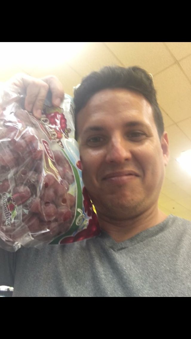 _sinayad's tweet photo. My uncle just came from Cuba, I have never seen someone so excited by fruits @CubanCode https://t.co/bb18RNFxhI