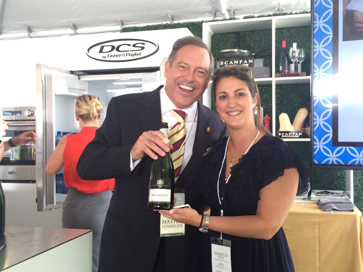 anainesmusi's tweet image. With MS Peter Neptune at Newport Wine and Food Festival. @bwineworks