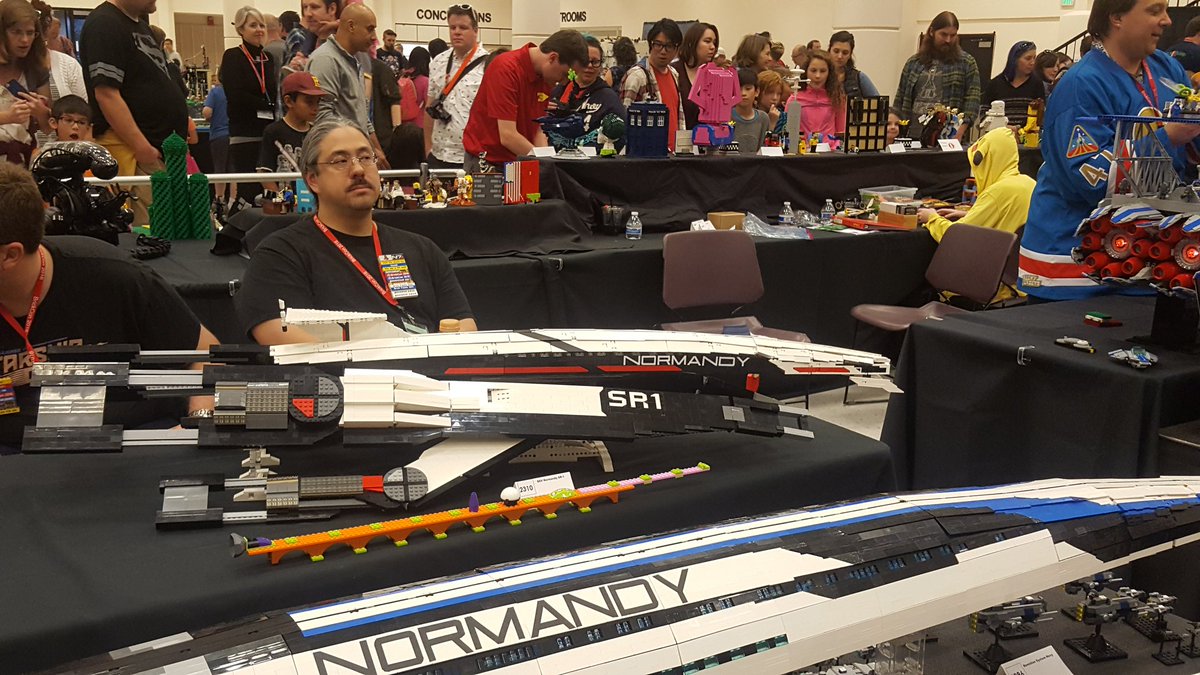 tasmen's tweet photo. Omg. Losing my shit #BrickCon2016 https://t.co/wE14ecFjKV