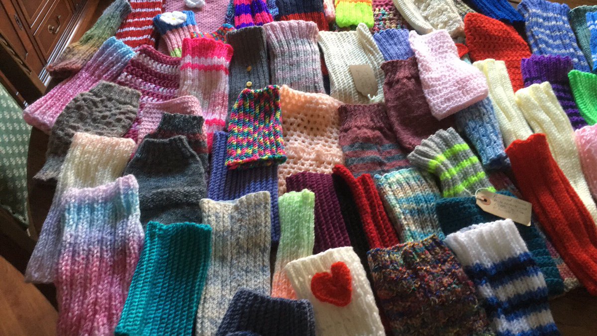 SecondSkinEvent's tweet image. @PopUpWool 75 of your delightful #pickaPICC covers delivered to patients today ❤️ #ShareTheLove