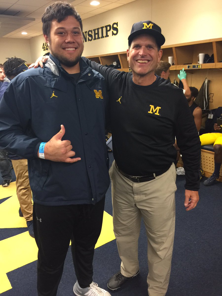 CFiliaga's tweet photo. Had an amazing time at the Big House this weekend‼️🔵〽️💯🏈#GoBlue #Blueprint17 https://t.co/TFDJQ4VYNI
