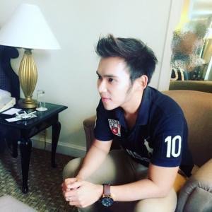 Come join me, or you'll be left behind #BIGOLIVE > morning.  web.live.bigo.sg/2108563849_140…