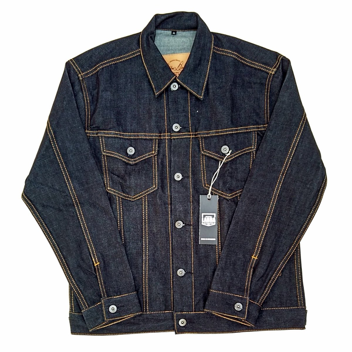 This is a classic dry denim jacket
13oz dry blue denim, yellow threads all over.
Available size M-XL
More Info
:BB :56E91480|WA:081803850990