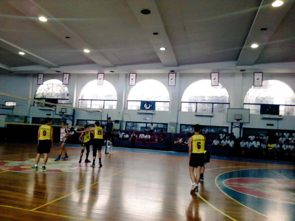 letranjma's tweet photo. ...and now it's YD Men's Volleyball!
#LabanDragons π²π https://t.co/RWyBUNrudi
