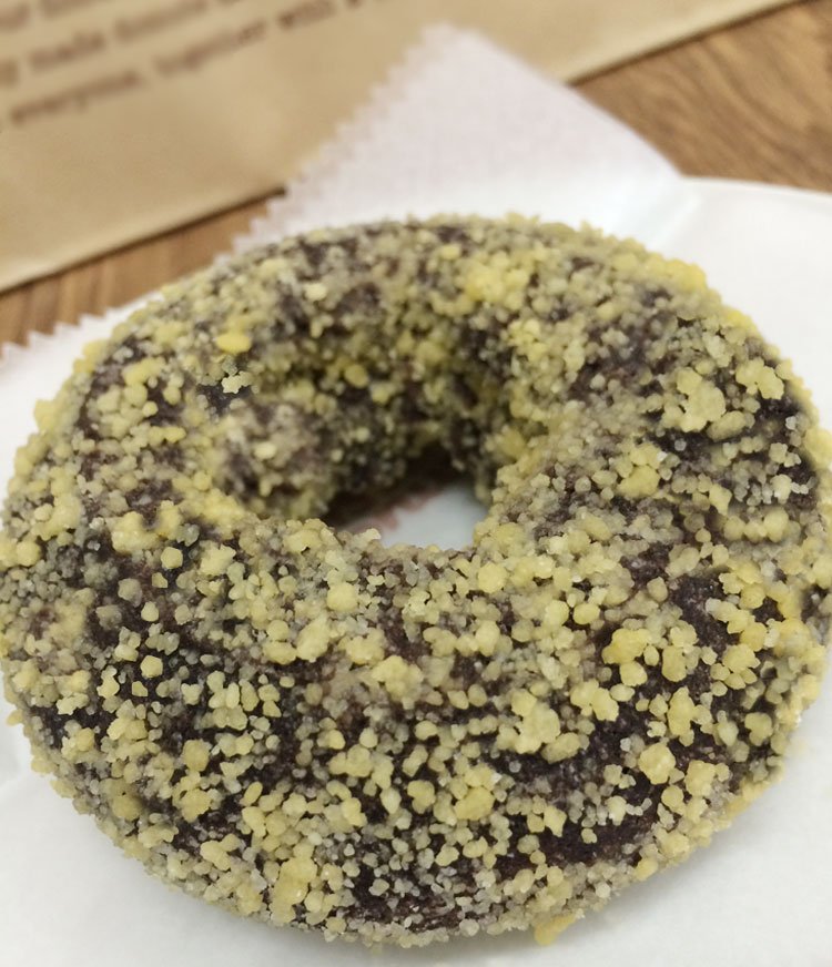 カリカリの食感が人気の「ゴールデンチョコレート」◎ゴールデン