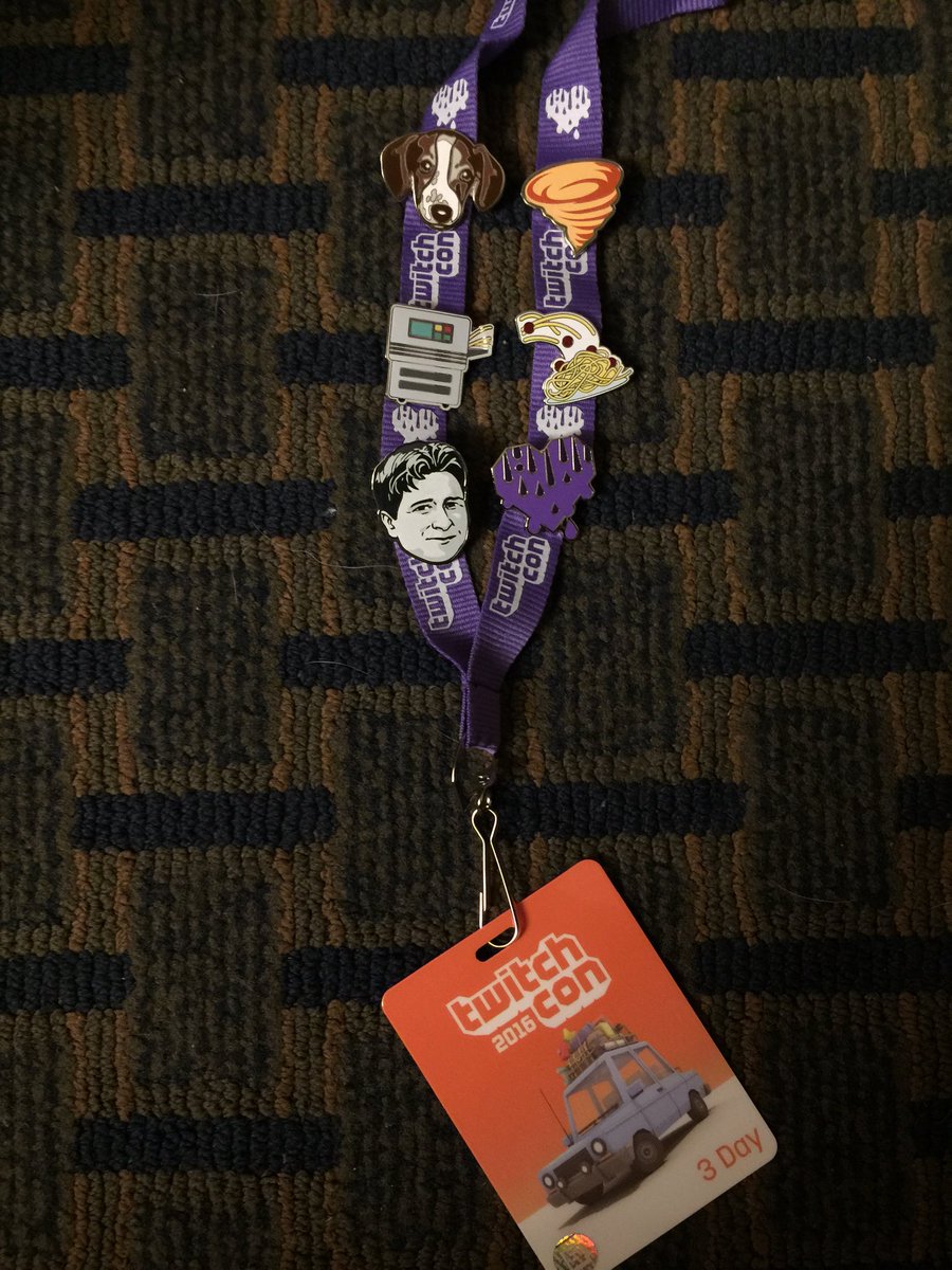 SeaEhm's tweet photo. And, the final badge. #NoDuplicates #NotBadFor1stYear #TwitchCon2016 https://t.co/EHcfYSQeaH