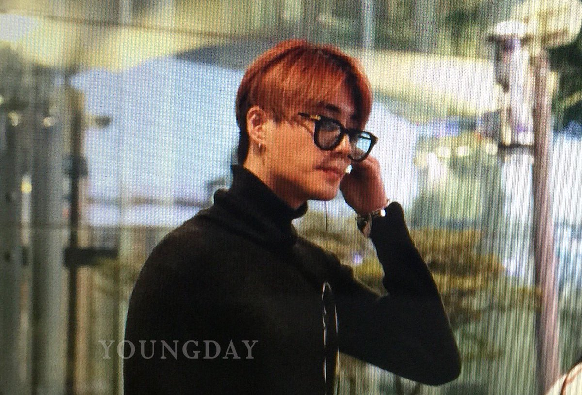 youngday93's tweet photo. 161003 인공입국 
피곤할텐데 아니하다구ㅠㅠ고생많았어!푹쉬길
#DAY6 #YoungK #데이식스 #영케이 https://t.co/3ydPZCyspb