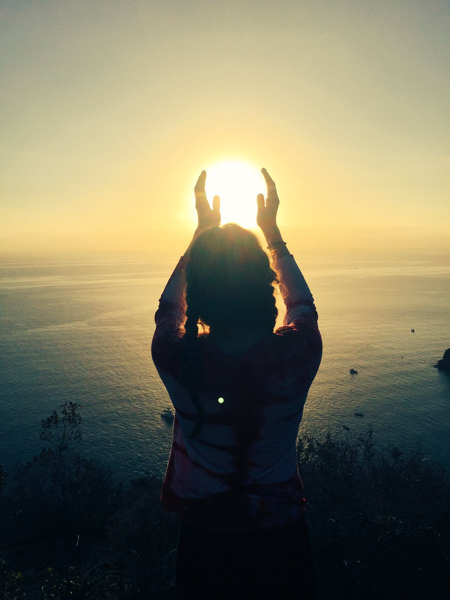 MorganCleary8's tweet photo. Catalina 2016👙😀😄❤️🕶🕶 https://t.co/xf5upvwGob