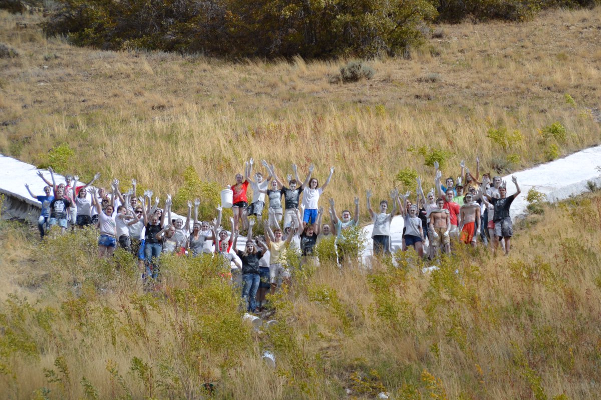 VHS SENIORS 2017 tweet media