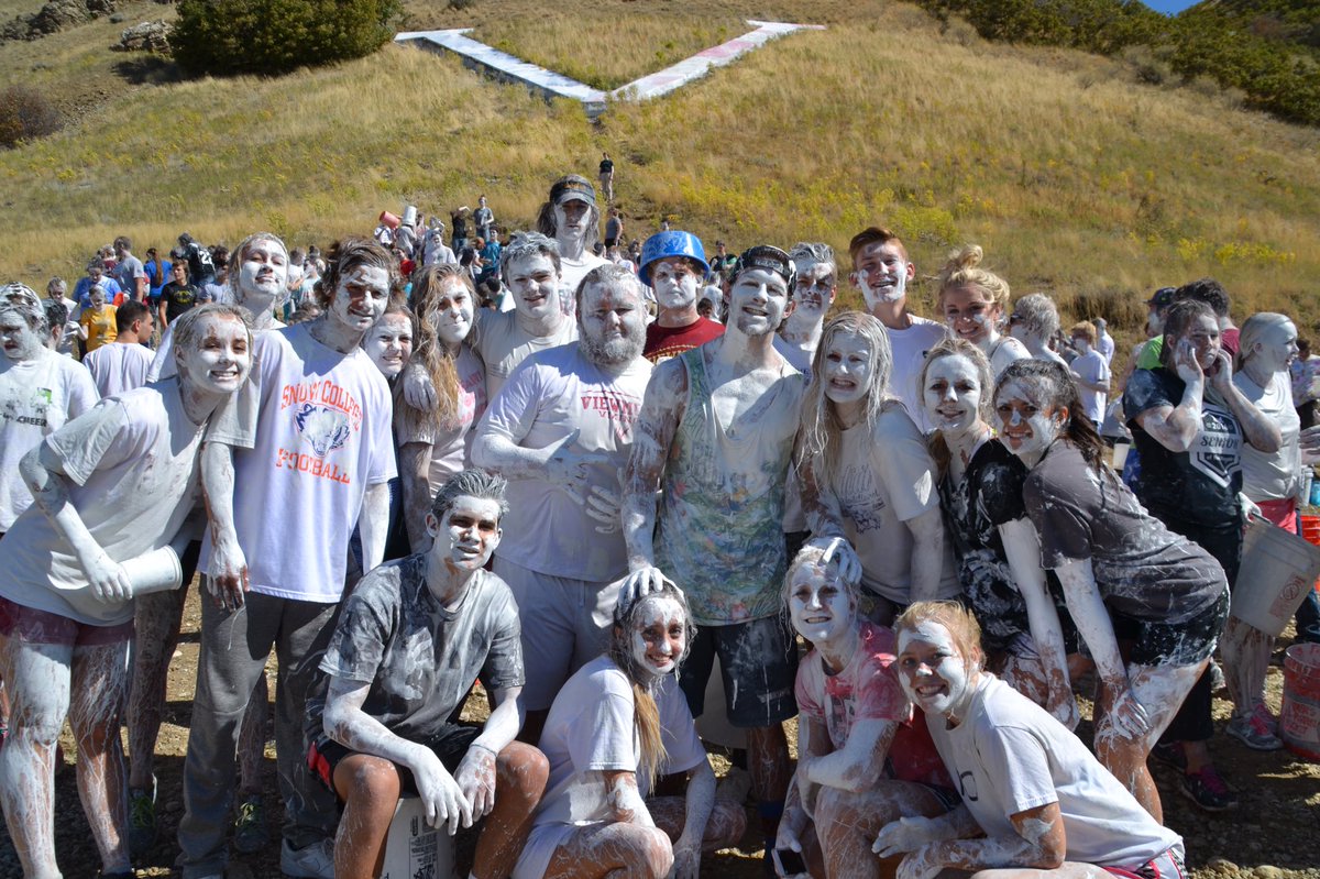 VHS SENIORS 2017 tweet media