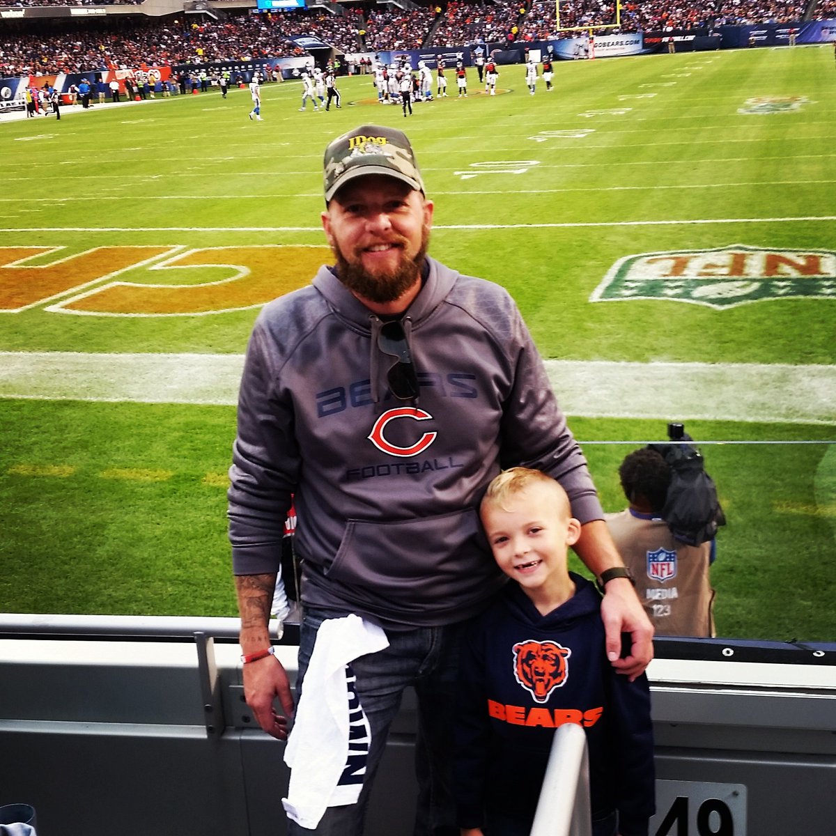JDogRacine's tweet photo. My Lil Tornados 1st Bears game!!  Representing Da Bears and JDog!  #veteranowned #chicagobears #amazingbeard https://t.co/zkNvqRi3bL