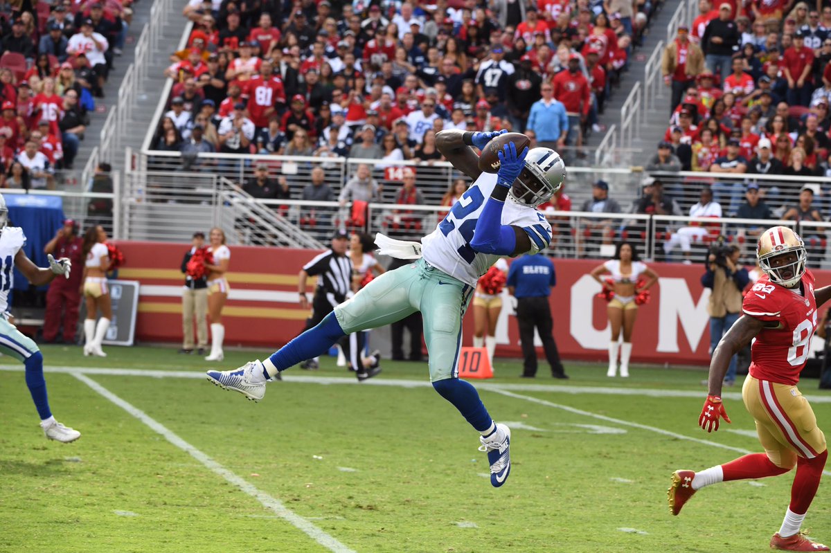 dallascowboys's tweet photo. MOOOOOOO!!!!
#DALvsSF https://t.co/expCg6Brlo