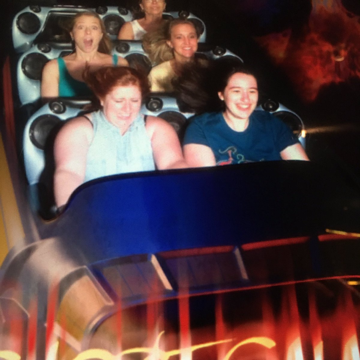 LaurenEvansTV's tweet photo. I clearly REALLY liked Space Mountain @Disney #disneyland #spaceghosts @SarahShelson liked it though. https://t.co/dwf9Lmk0uL
