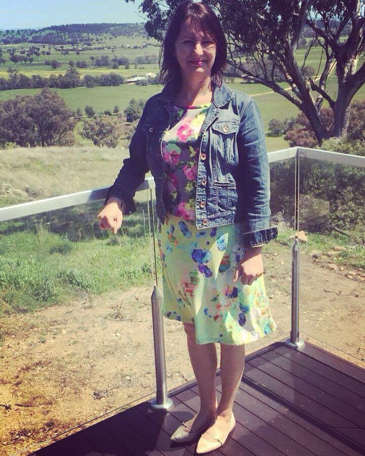 Traceystyle4u's tweet image. Double florals yesterday for a road trip to @Murrurundi #mixingpatterns#individualstyles#opshopfinds#wearwhatworks#newenglandnsw#upperhunter