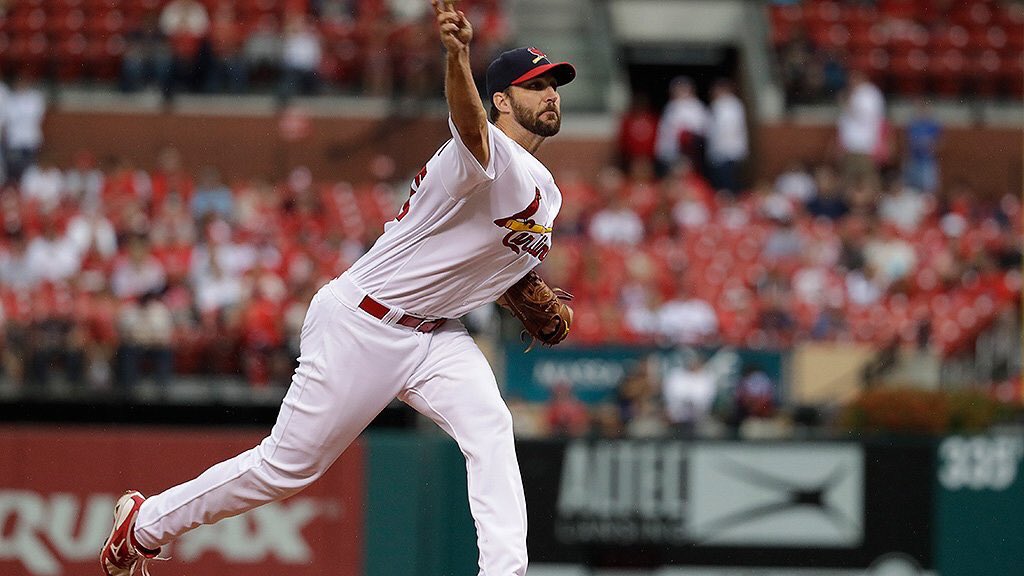SPORTalkCards's tweet photo. Thank you to the greatest followers on Twitter, we appreciate you! It's no wonder the Cardinals have the best fans in baseball!

#STLCards https://t.co/XTjOarzHJb