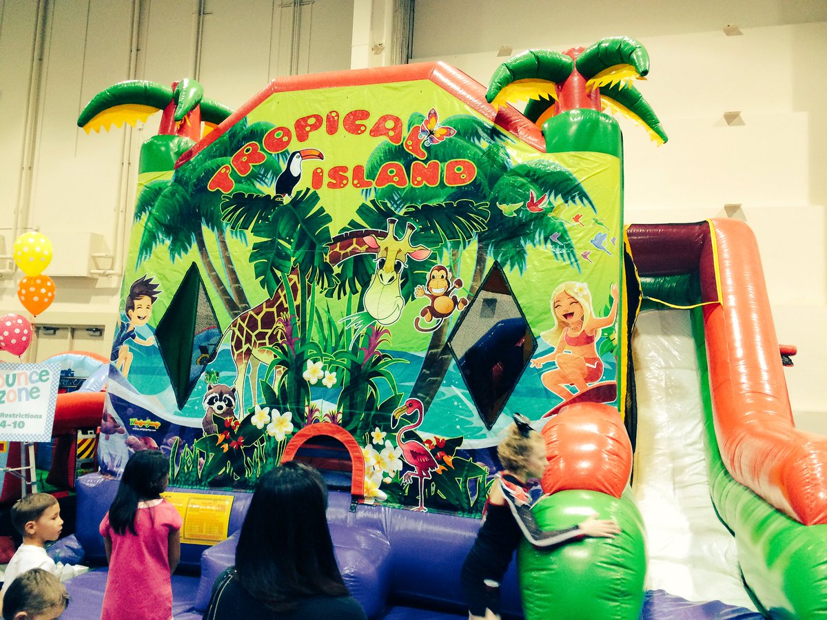 kidoodleTV's tweet photo. Thanks to @BabyShowYYC for a fun afternoon! #YYC #BabyShowYYC https://t.co/OGKATU81hI