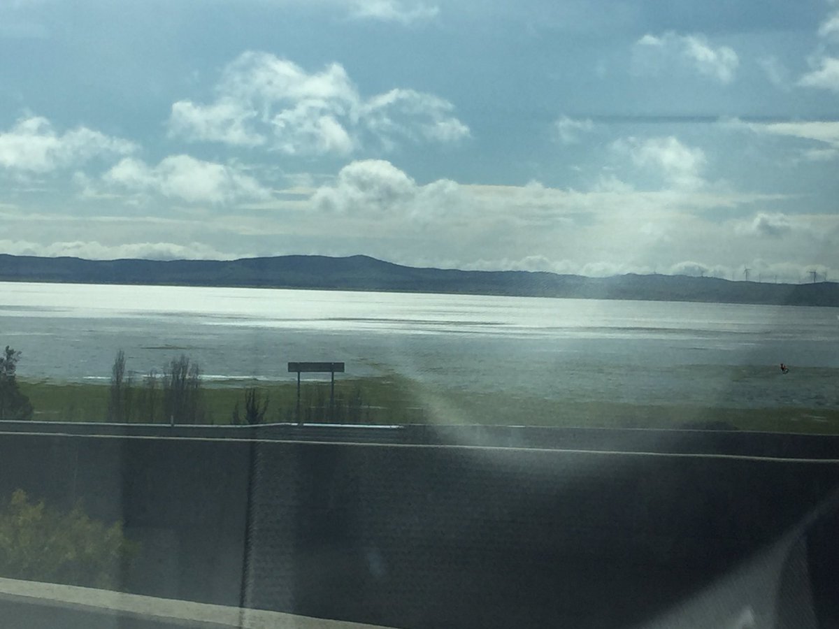 the_gullies's tweet photo. Loads of water in #lakeGeorge. https://t.co/YKOLmpAxqo