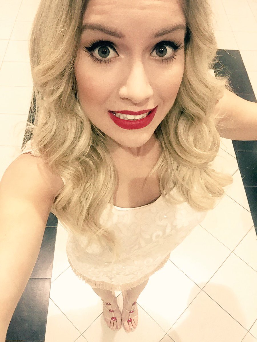 laufer4's tweet photo. Venimosssss @combatearg YA !!! @canal9oficial https://t.co/Ny5KN4kl7a