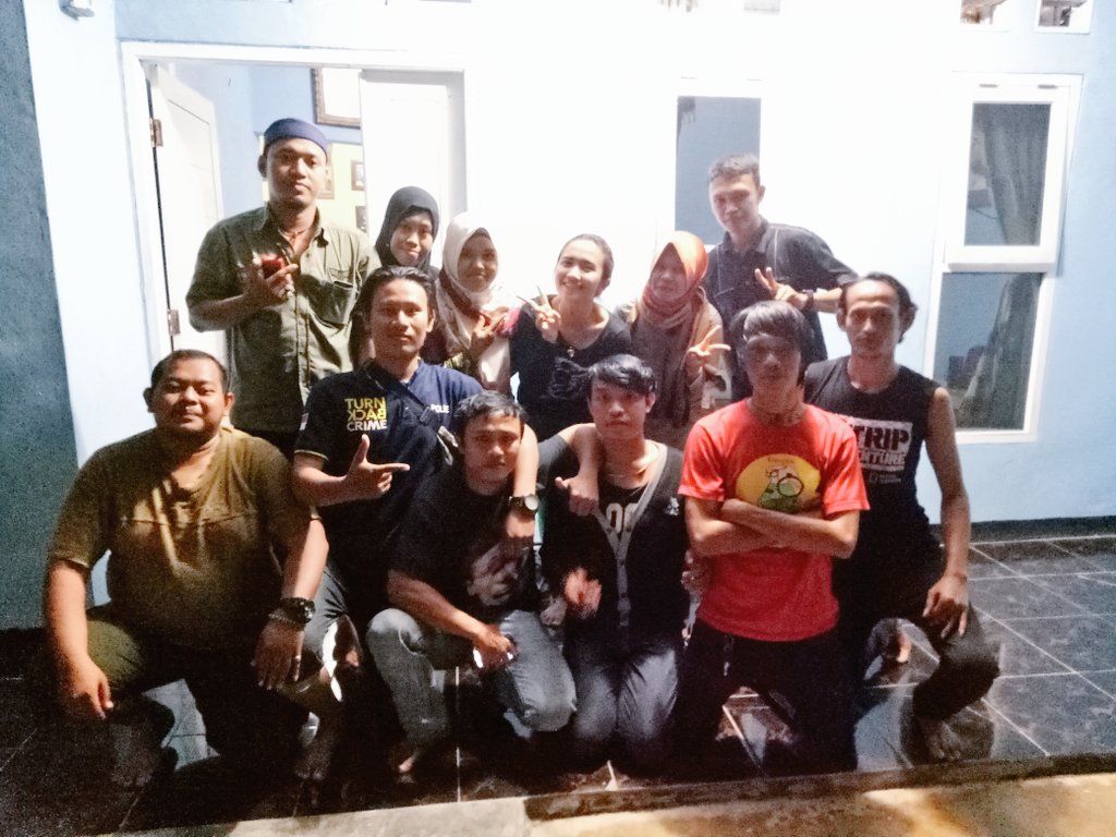 Selamat pagi..Ini dia keseruan semalam 😁 salam kompak selalu <a href="/ningnongers/">Ningnongers</a> (yg blm ke tag maaf ya tp aku ttp cinta)