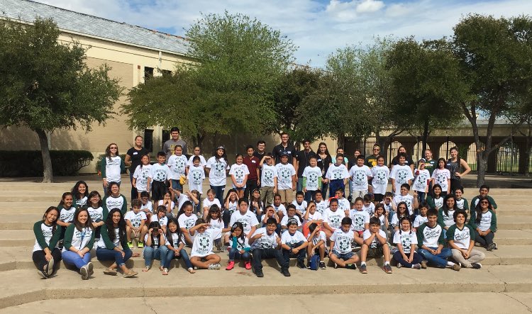 rowe_updates's tweet photo. Mini Medical Ranger Camp @ Rowe 💉 #HOSA https://t.co/rceeMBLog7