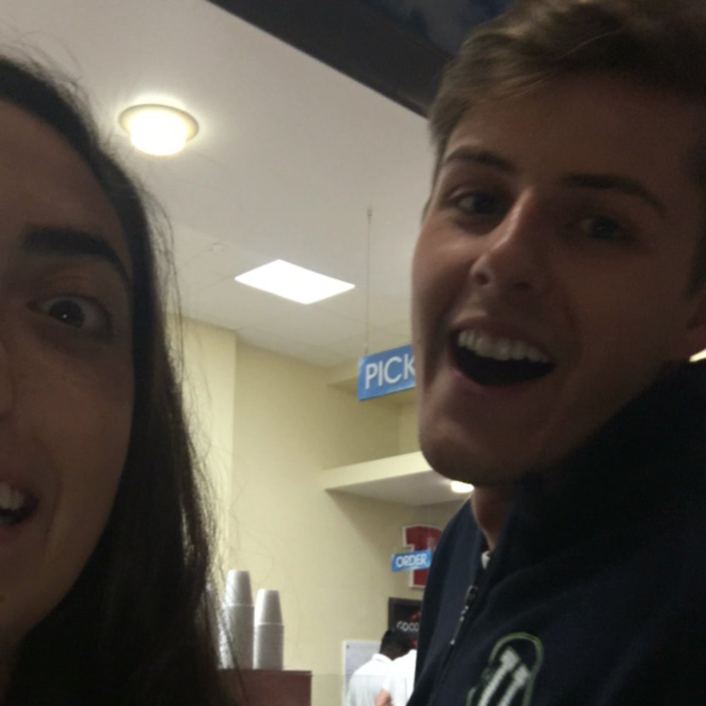 laurendsandy's tweet photo. Yay ice scream @Goodberrys @getstealz https://t.co/QaMAccF1bn