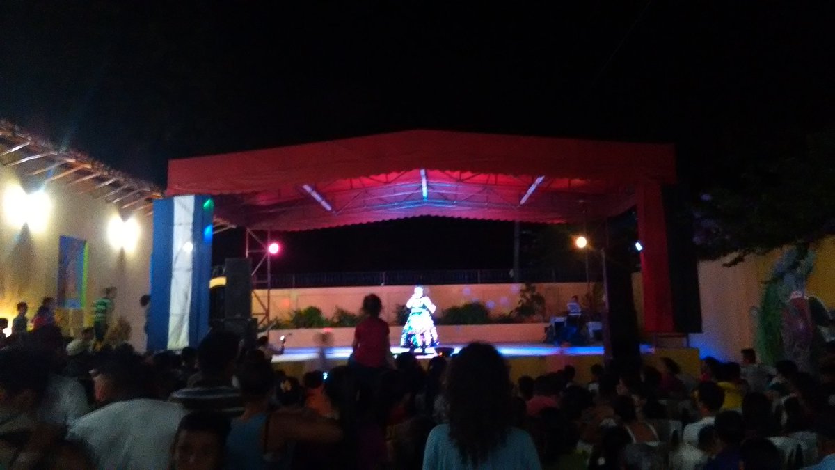 levidavila4's tweet photo. #OctubreVictorioso
#AMORANICARAGUA
@jscomunicadores 
@JsCarazo 
@Correa_716 
Show de juan Gabriel Nica https://t.co/y2wXBYtT3p