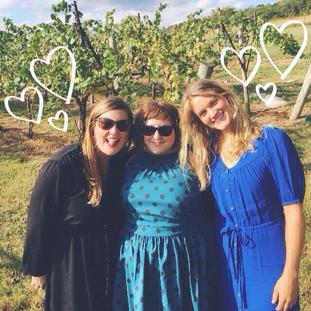 Kristin_Deez's tweet photo. Just a few kickass ladies hanging out in a vineyard https://t.co/OX029RqjvP https://t.co/ROBmzPptH2
