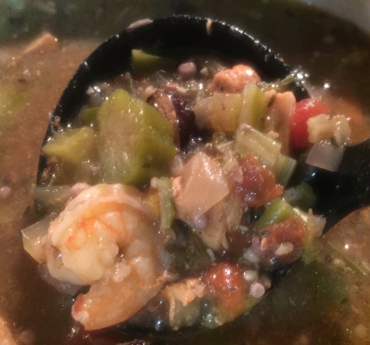 MoWino_com's tweet photo. #SimmeringSunday #Gumbo #Shrimp #DuckSausage #Chicken paired w/ fruit forward #wine #Cabernet blend #yum #madchef thnx2 @DArtagnanFoods ๐ https://t.co/Gx0EaOg2uV
