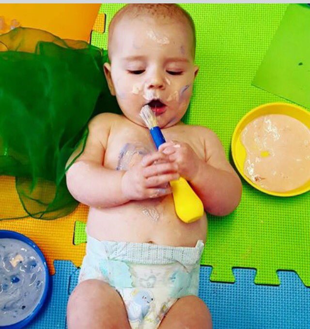 LEplay16's tweet photo. Mmmmm...edible paint and dough. Don't let your fears of 'mess' get in the way of their learning! #sensoryplay #messyplay #playmatters #eyfs https://t.co/VsDhUYMSo1