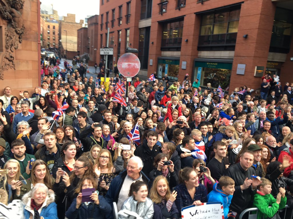 Insane how many people have come out to the Manchester parade! Well done for braving the rain #thankyou #GBHeroesMCR
