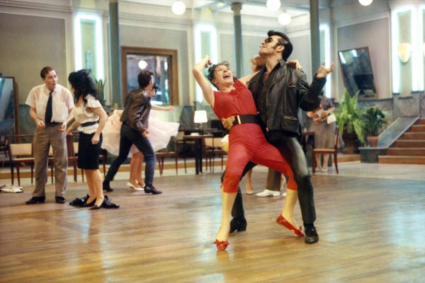 [#FIFP] La première soirée ★ FRIDAY NIGHT FEVER ★ aura lieu le vendredi 28 octobre ! Venez, ça va swinguer ! 💃 #SortiraPau #Pau