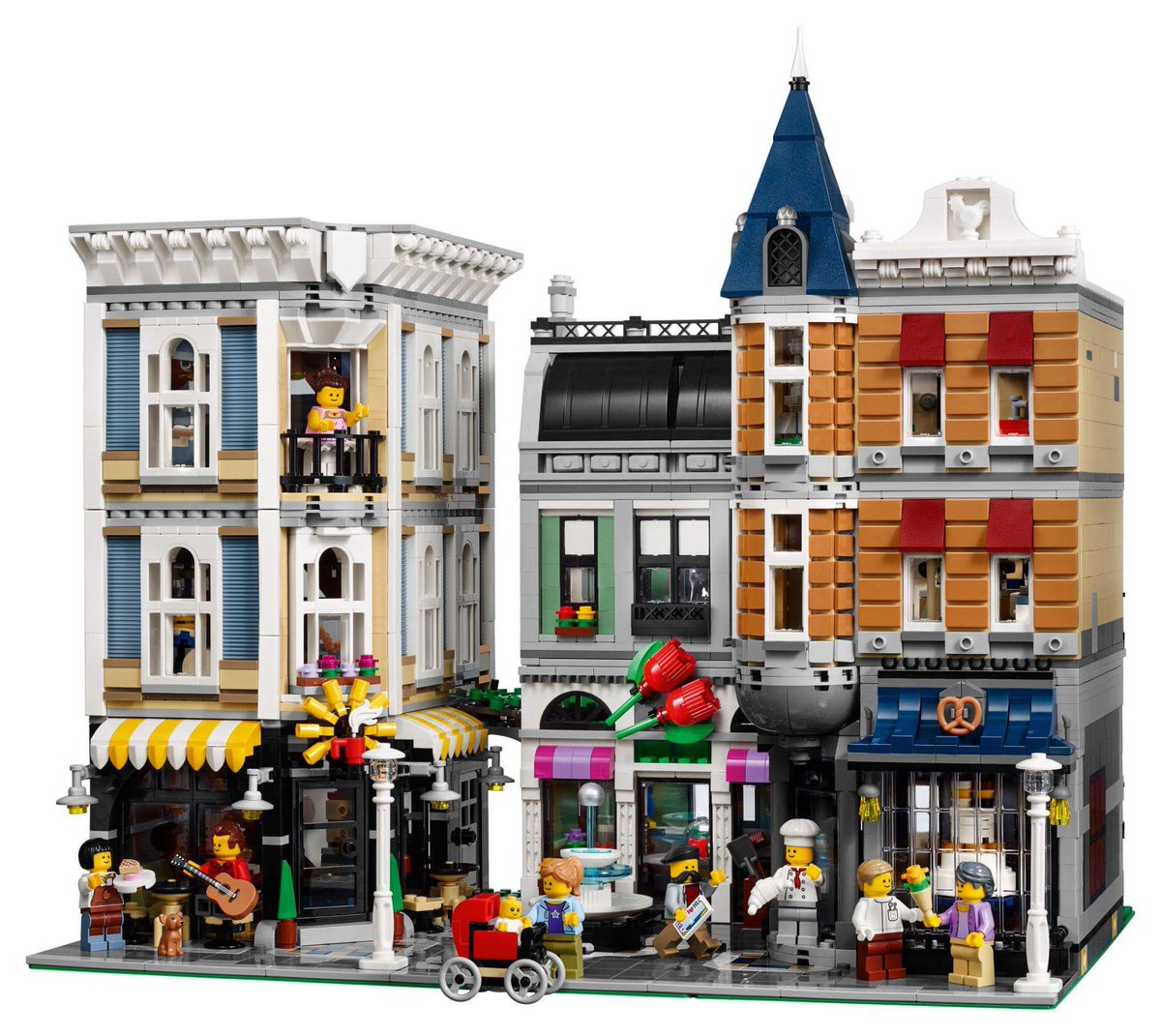 brickandcollect's tweet photo. Ahhhhh this is hapoening!! Lego Assembly Square #lego #legocreator https://t.co/IMr7GxxxDh